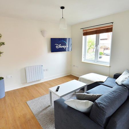 Stylish 2Br Flat - 2 Free Parking Spaces - Near Lgw Airport Crawley  Exterior foto
