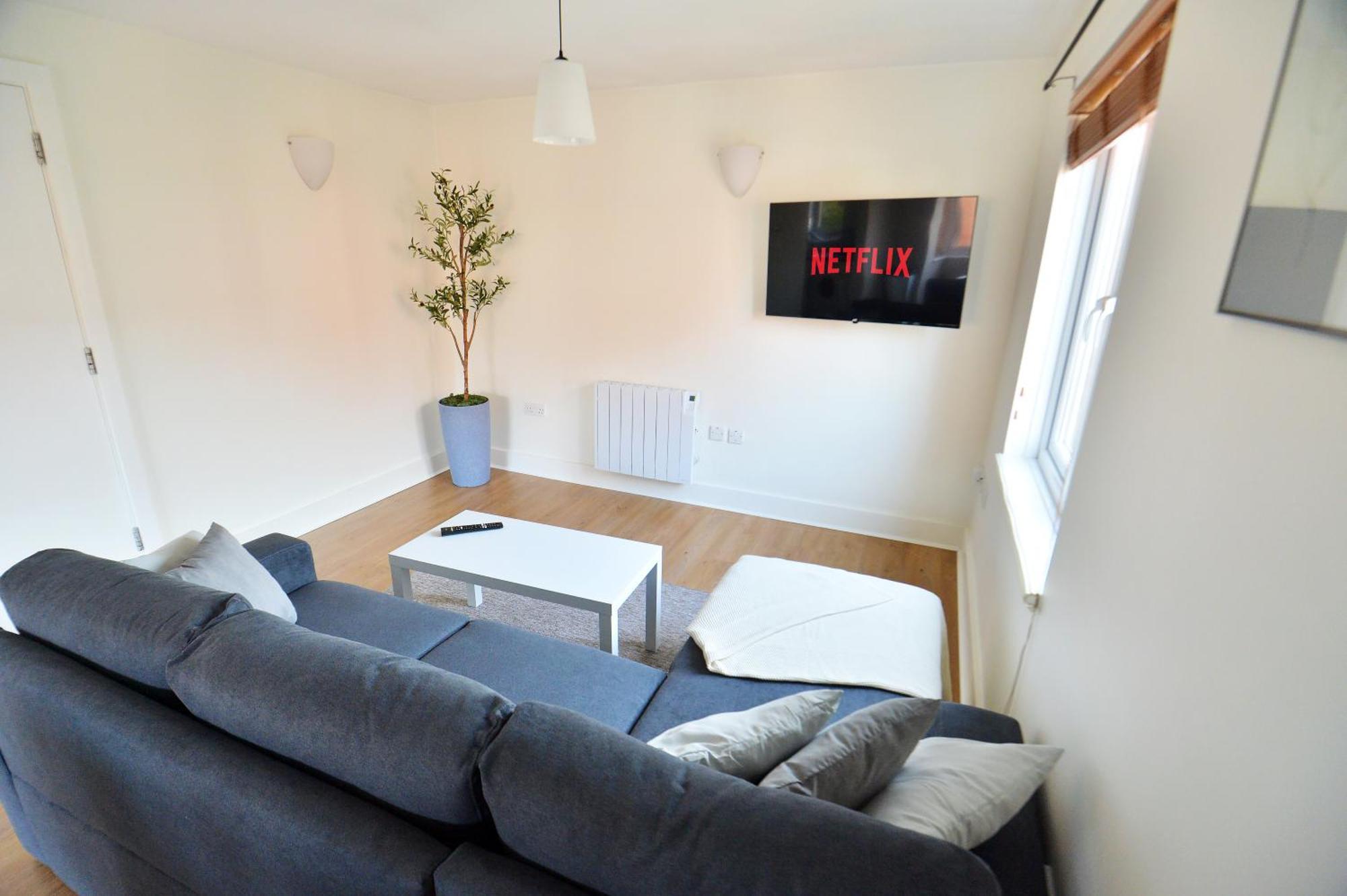 Stylish 2Br Flat - 2 Free Parking Spaces - Near Lgw Airport Crawley  Exterior foto
