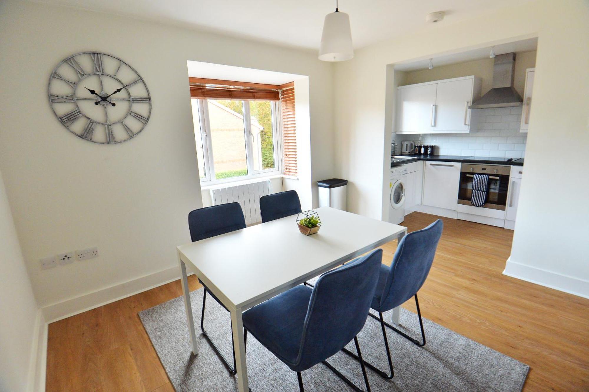 Stylish 2Br Flat - 2 Free Parking Spaces - Near Lgw Airport Crawley  Exterior foto